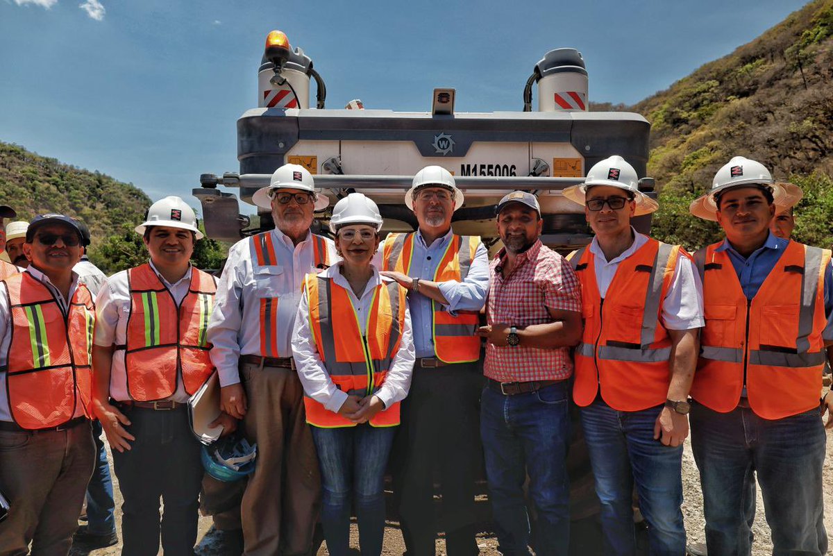 Ministerio de Comunicaciones tweet media