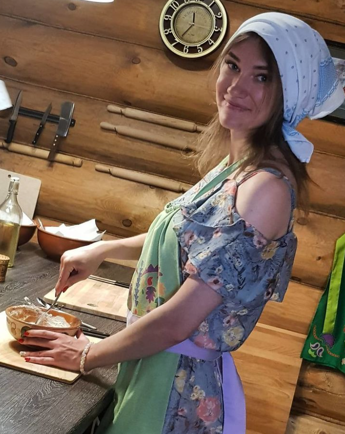 Barefoot Pregnant tweet media