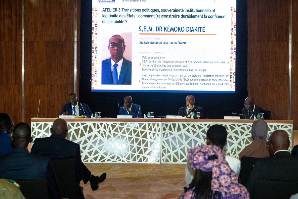 ForumDakarInter's tweet image. Jour 2 | Atelier 3: Transitions politiques, souveraineté institutionnelle et légitimité des États

#FIDD2026
#Peace
#Security
#Africa
#ForumdeDakar2026