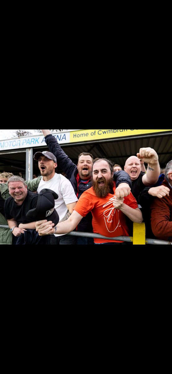 bkeefe25's tweet photo. After breaking down and returning to Swansea to then getting in another car and just about making kick off and seeing Ammanford score a last minute winner and get promoted to the Cymru Premier!! Amazing scenes!! ⚫️⚽️⚪️
@AmmanfordAFC 
@Craig_Map 
@TippettAnthony https://t.co/Dfm7z8mUTy