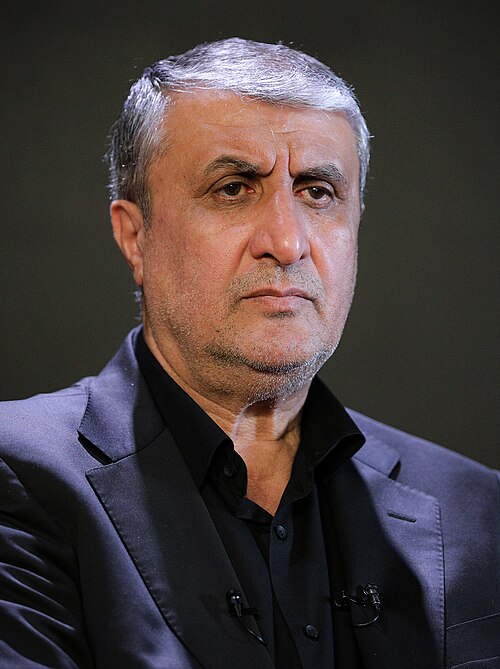 tatanedarmenie's tweet photo. @SedSia Mohammad Eslami🎯
Hossein Dehghan🎯
Mohammad Karami🎯
Amir Hatami🎯
Four more, it would be sad if they were separated from their friends. https://t.co/fzVz2L9fZ2