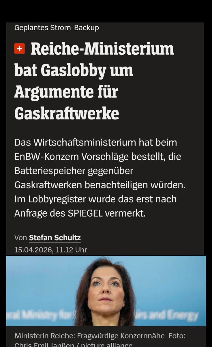 IndiCannArabica's tweet photo. Das inkompetente, korrupte WM "bestellt" bei EnBw Argumente gegen klimaschonende, günstige Energie.
Klingt nach einem schlechten Scherz, aber ist bei Katharina
Reiche, der katastrophalsten, uns sehr teuer zu stehen kommenden, Fehlbesetzung aller Zeiten, leider bittere Realität. https://t.co/lxYYCMc4qp