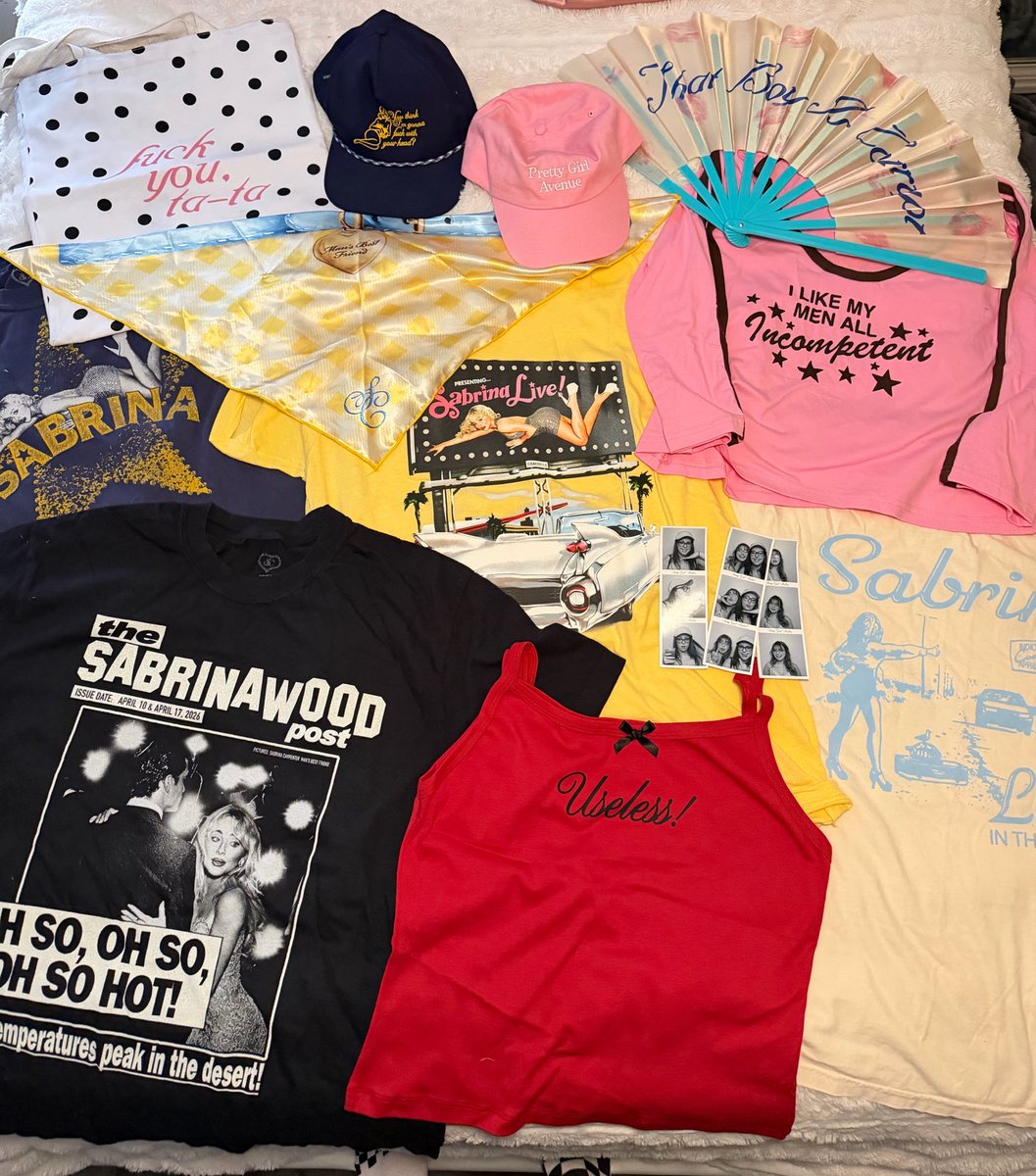 ashley 🐾 tweet media