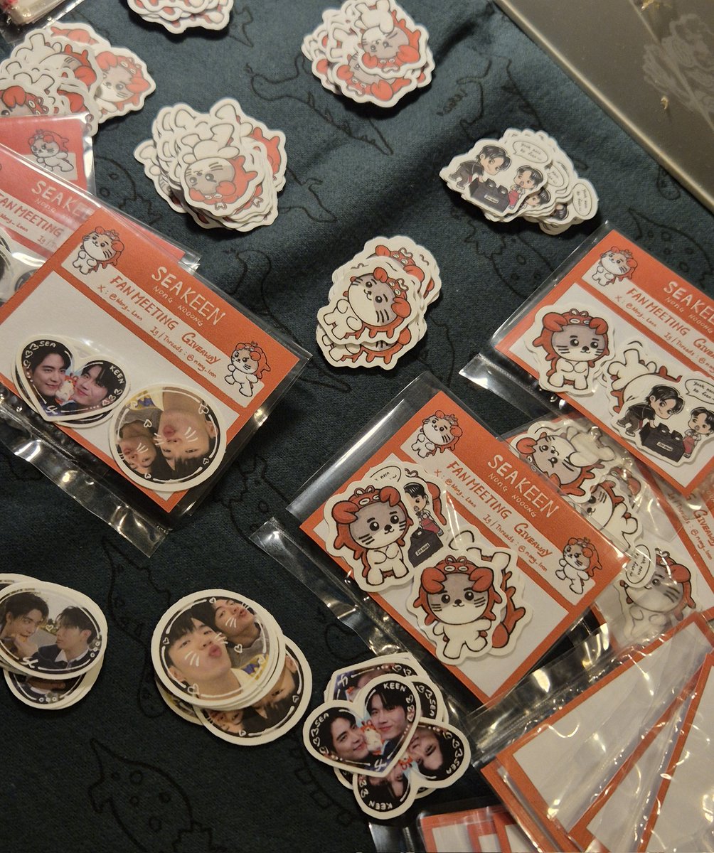 🐵 𝐆𝐢𝐯𝐞𝐚𝐰𝐚𝐲 🐵 #SeaKeenFanMeeting

🥰Date 26 April 2026 (SUN)
🥰Location: Mcc hall the mall bangkae

Set A &amp; Set B only choose 1 per 
30 Sticket SET each

🤫Show this post for collect
(Will post a picture of my location)
🤩Exchange pls dm

 #seakeen #sea_ta_lay #keenkeno