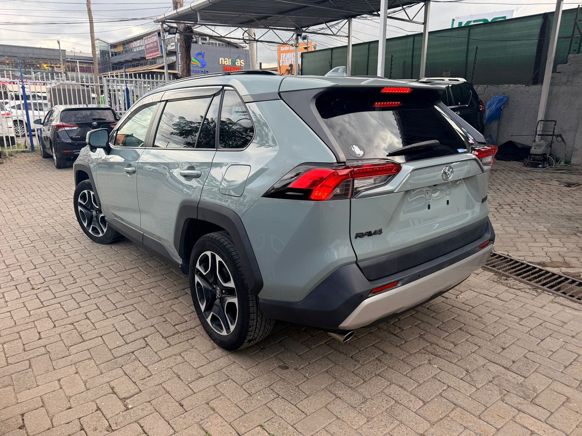 Sigra Motors tweet media
