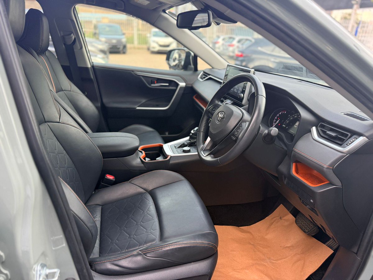 Sigra Motors tweet media
