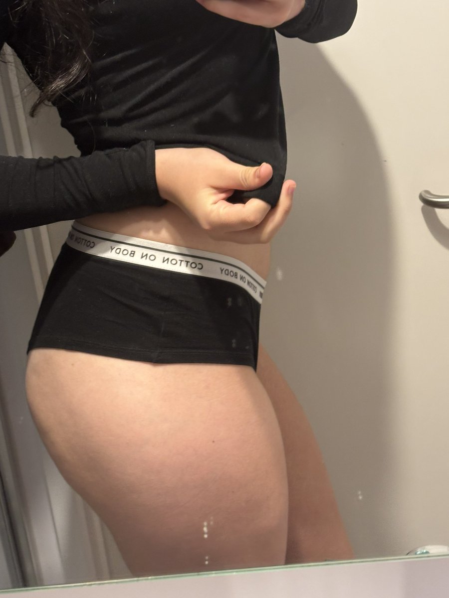 rosiii 😽 tweet media