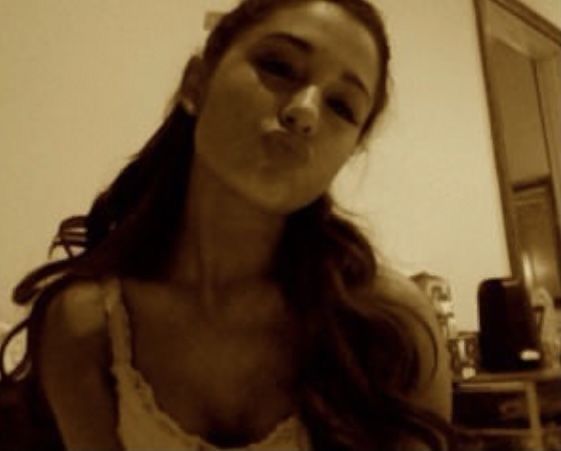 lola 🪷🫧 ꕤ tweet media