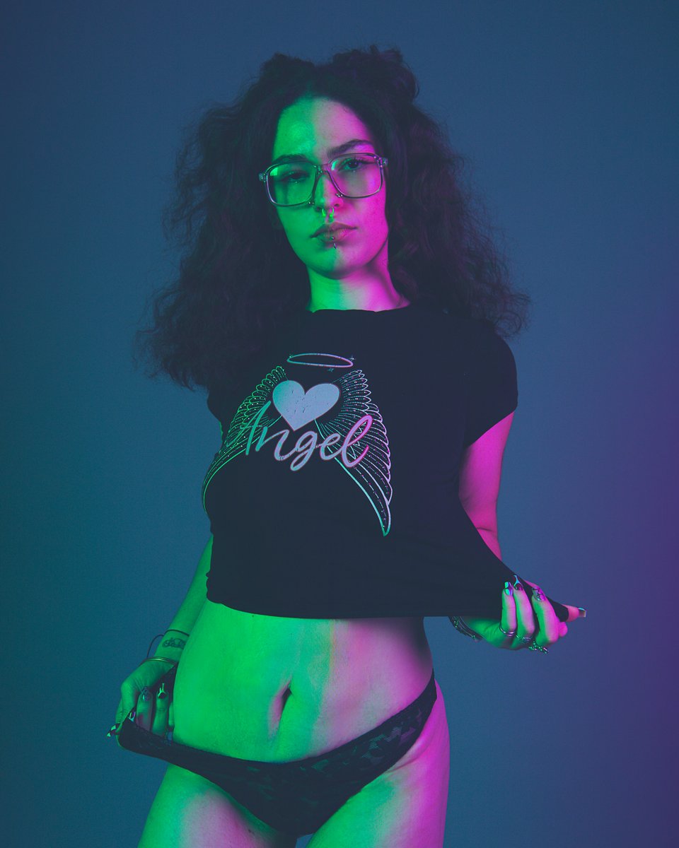 SaltmeisterPics's tweet image. back from the first shoot of 2026. 

model: Meah

#photography #photo #photoshoot #gels #model