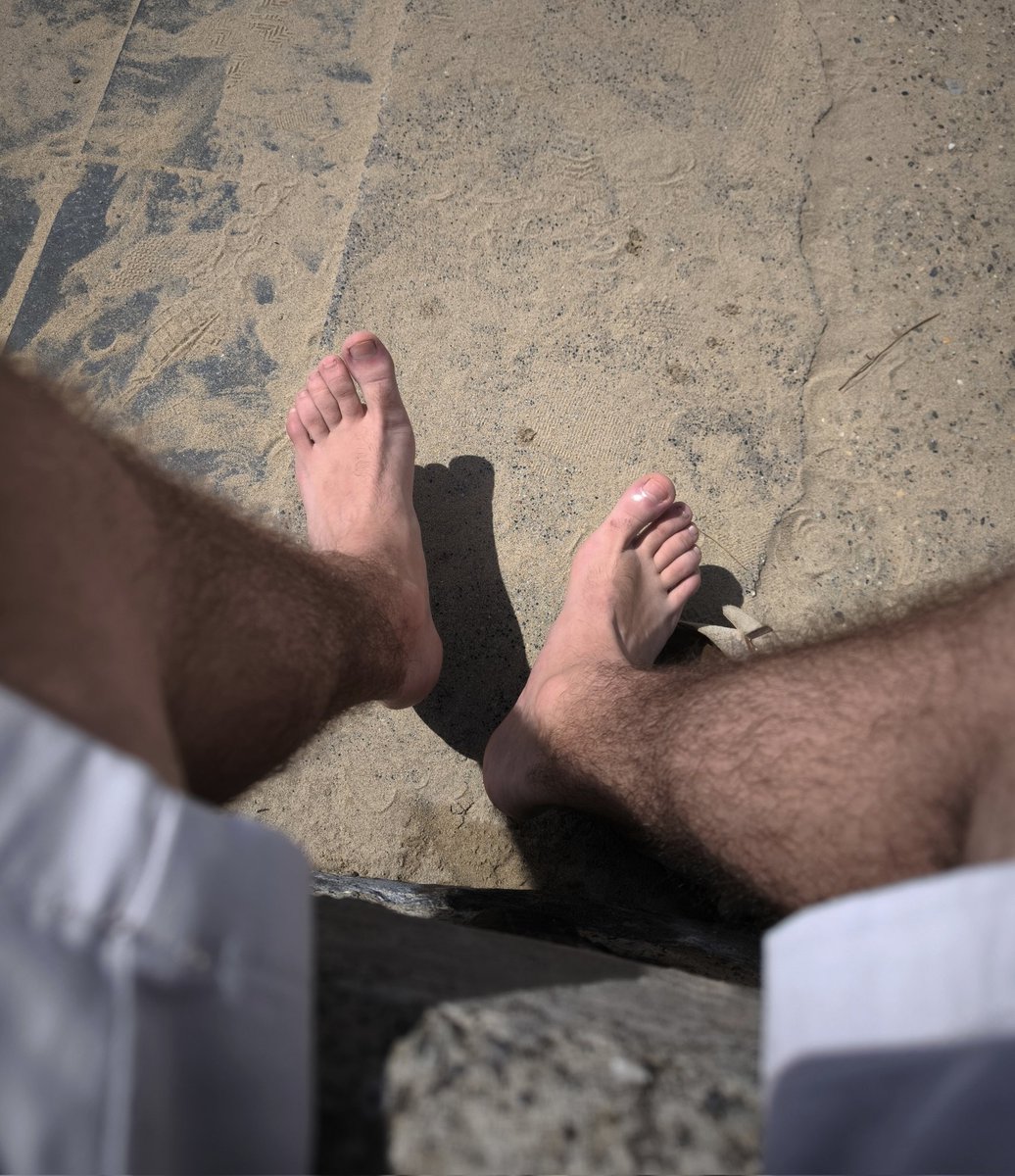 frenchfeet🇨🇵 tweet media