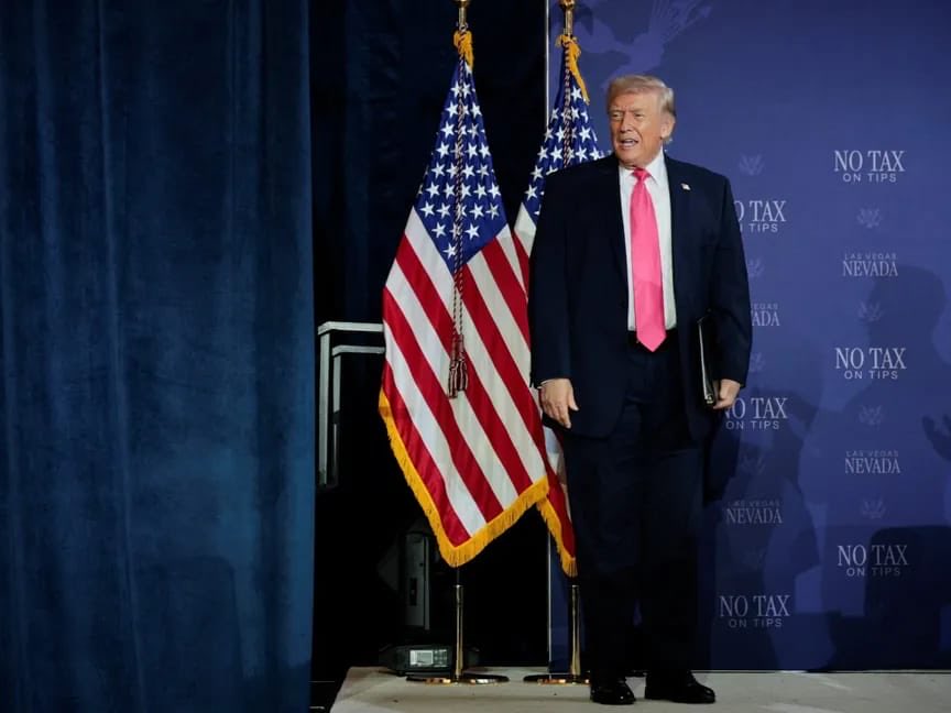 ترامب يوافق على طلب باكستان بتعليق الهجمات على إيران