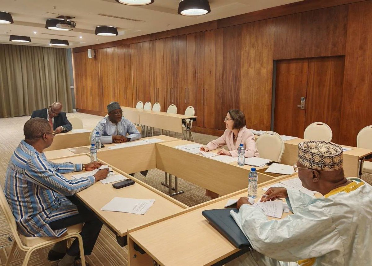 Afrc_Initiative's tweet image. 🇷🇺🌍 Le président russe Vladimir Poutine a invité les dirigeants des pays de la Confédération des États du Sahel (AES), qui regroupe le #Burkina Faso, le #Mali et le #Niger, à participer au troisième sommet Russie-Afrique. 

afrinz.ru/fr/2026/04/vla…