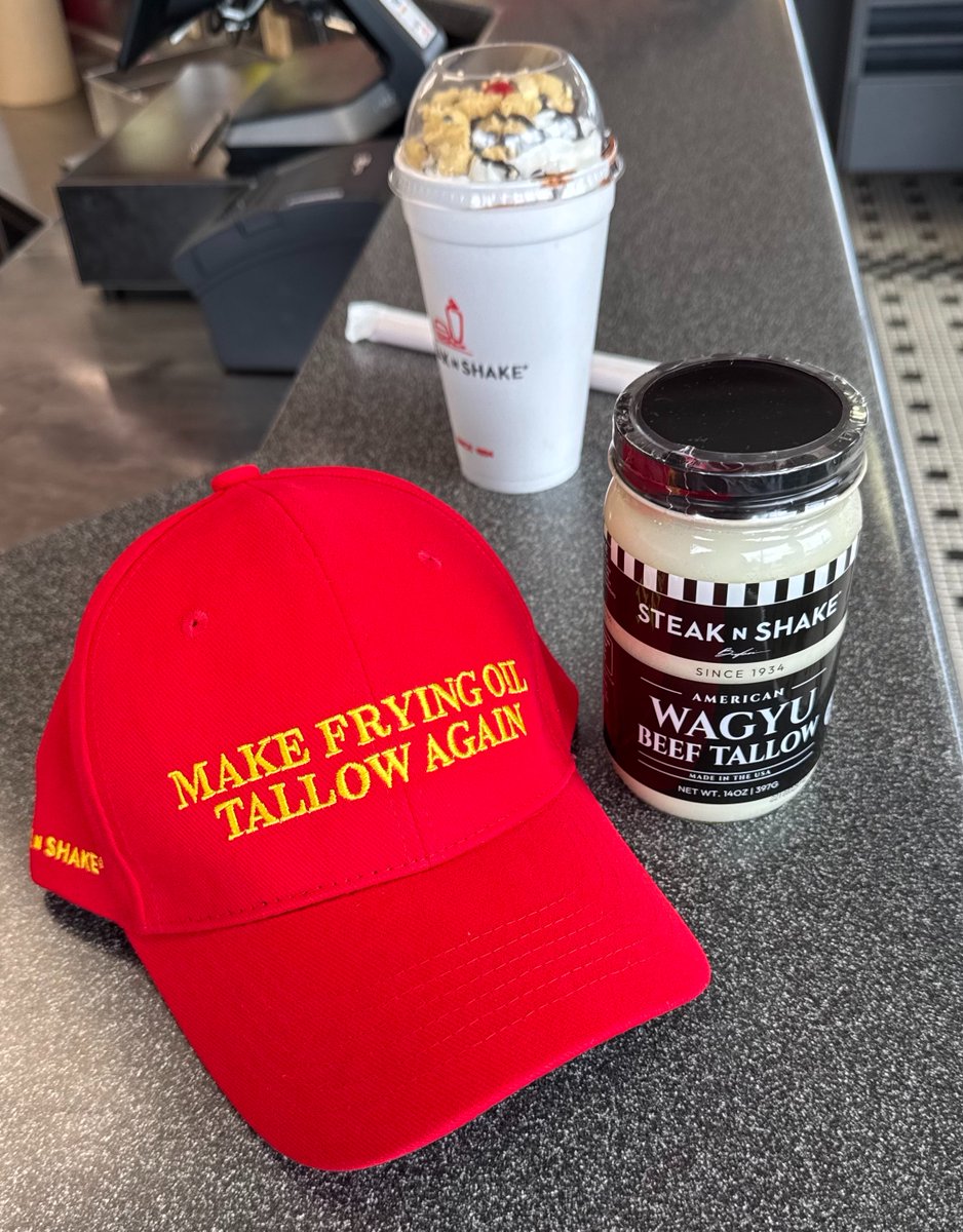 m3p_logan's tweet photo. Got my free American Wagyu Beef Tallow &amp; "Make Frying Oil Tallow Again" hat from @SteaknShake for owning a @Tesla! https://t.co/e8rGEJ02JW