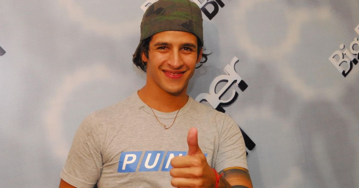 emos em contextos nada a ver tweet media