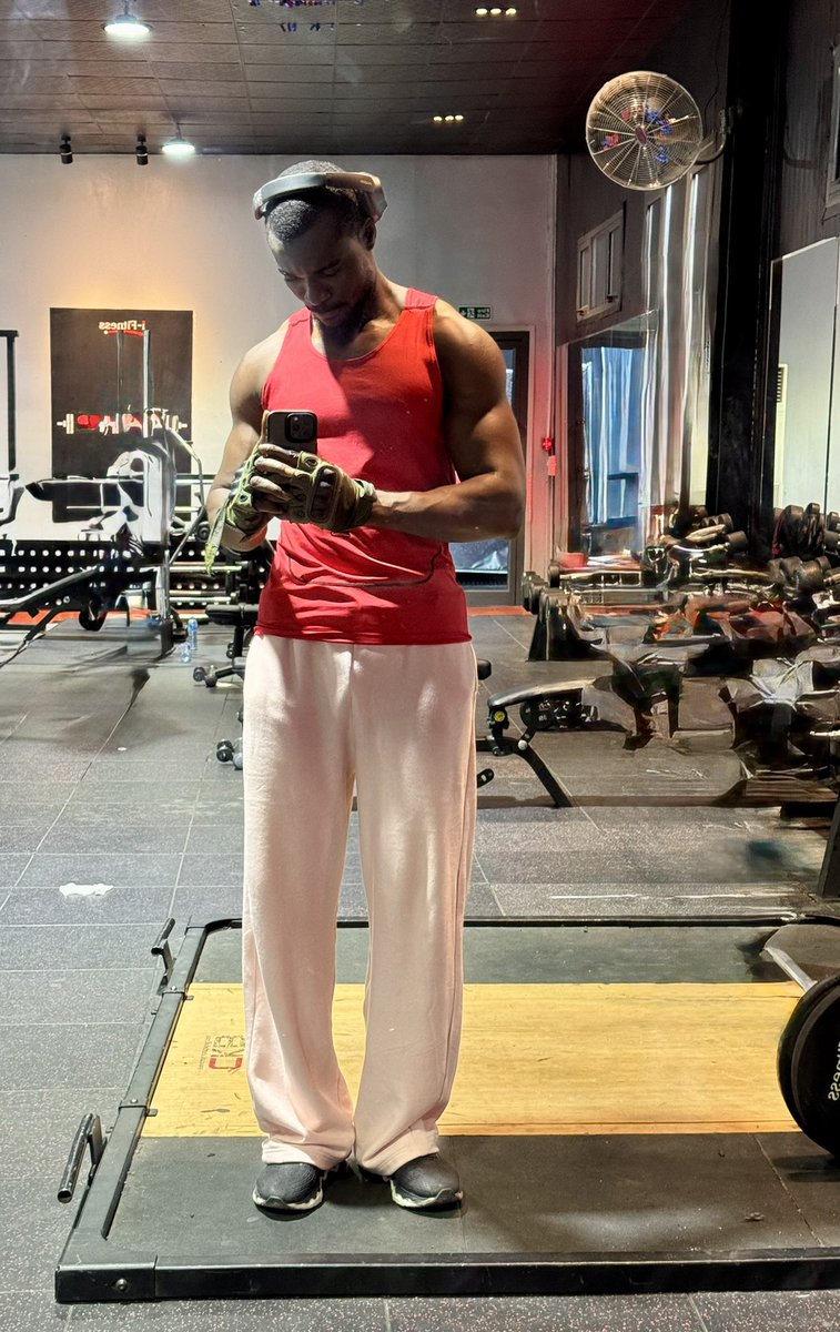 Hano Shot It tweet media