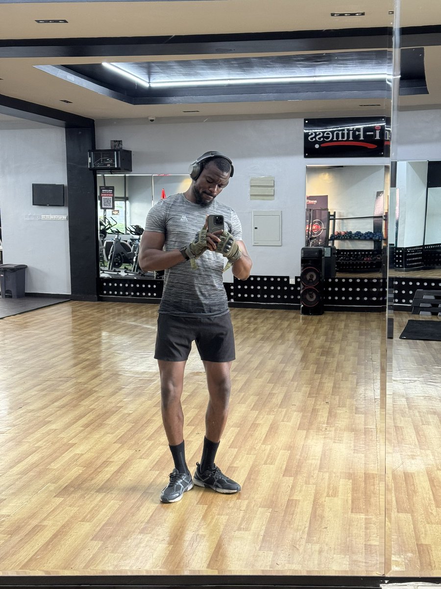 Hano Shot It tweet media