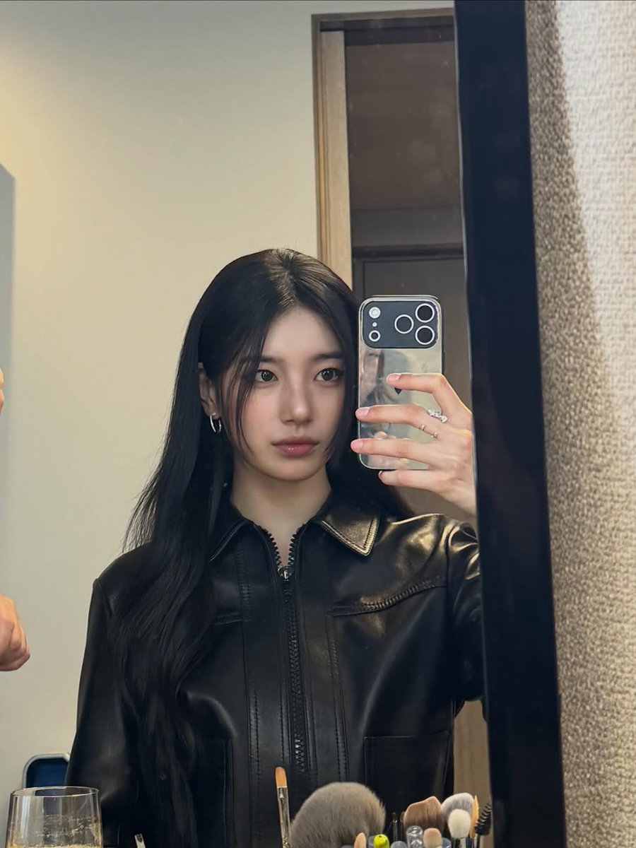 suzy8ae's tweet photo. penguasa dunia fanfic pada masanya https://t.co/GWiNLU84GM