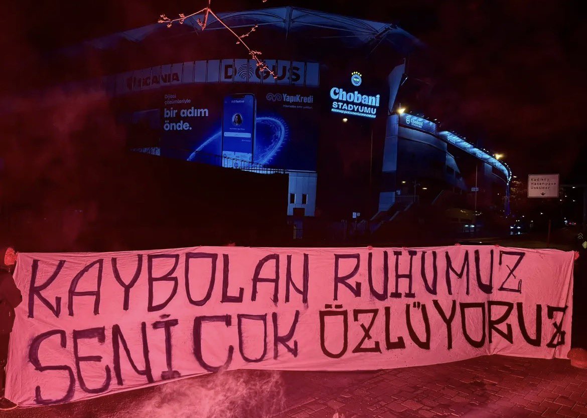 okulacikcom's tweet photo. Sorun kaybedilen kupalar maçlar değil sorun ruhumuzu kaybedişimiz. https://t.co/L7uU5Uww2d
