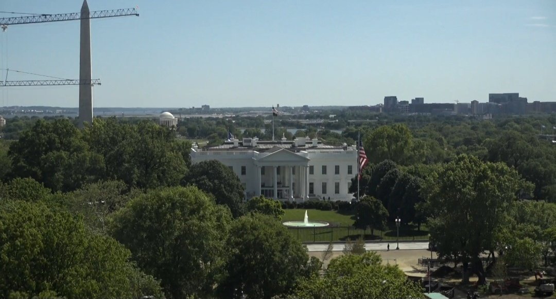 QTHESTORMM's tweet image. 🚨🚨 MAJOR ANNOUNCEMENT: HELLO, ITS ME AGAIN,THE PRESIDENT OF ALL 360 COUNTRIES OF EARTH 

I KNOW YOU ALL CAN HEAR ME ON CAPITOL HILL THROUGH THE FAUCETS, THE BIRDS, THE SPEAKERS OUTSIDE, EVERWHERE 

CURFEW WILL BEGIN TONIGHT FOR ALL GOVERNMENT EMPLOYEES IN DC AND VIRGINIA !!!