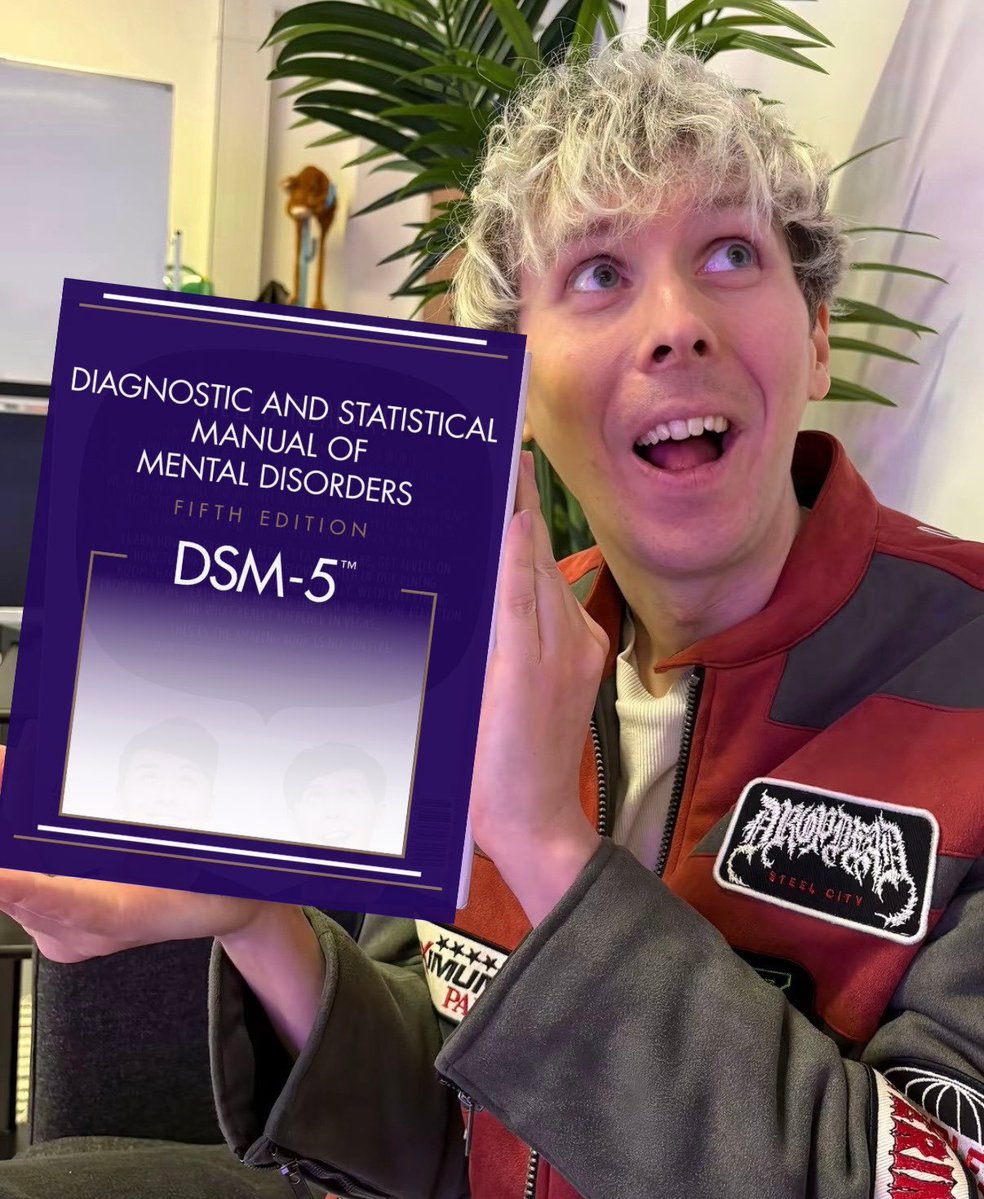 hannah 🖤 tweet media