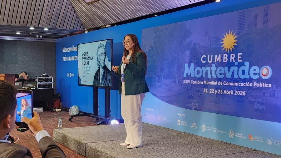 SandrexCC's tweet photo. “No alcanza con comunicar más, hay que comunicar distinto.” 🔥 Clave total de @milifaggiani  en #CumbreMontevideo: no se trata de hablar más, sino de conectar mejor. @CumbreCP @PolitologosD @CanalPolDig https://t.co/6ka8WH3WNz
