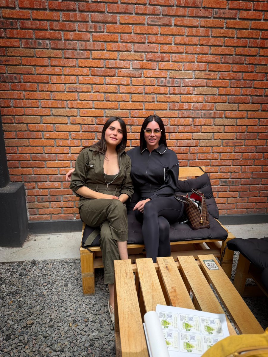 gia itzel tweet media