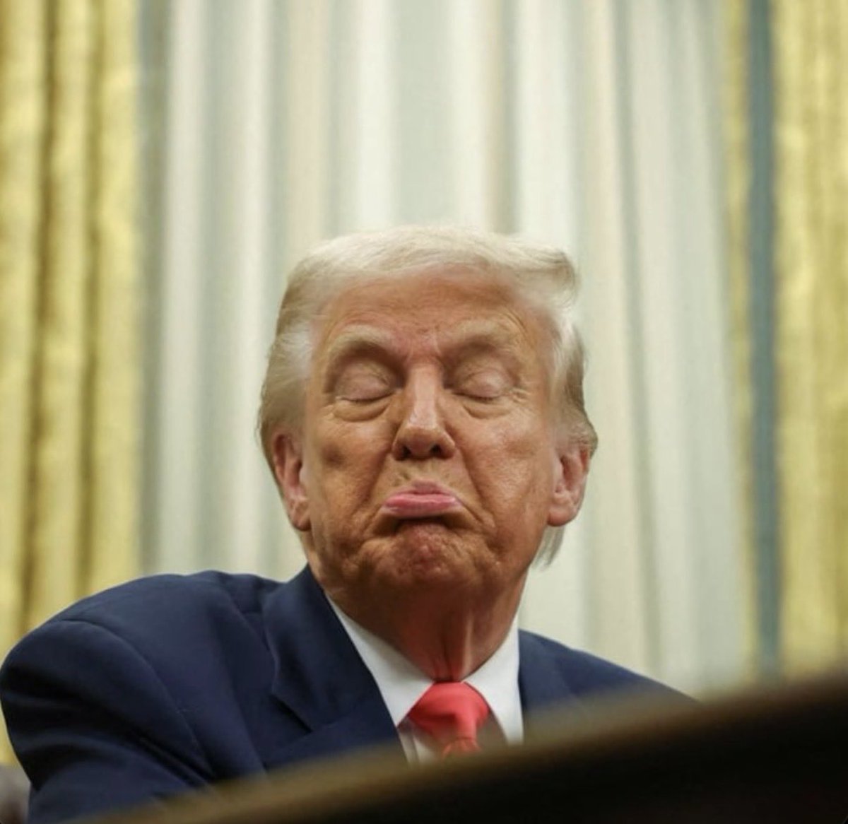 Simp L. Ton tweet media