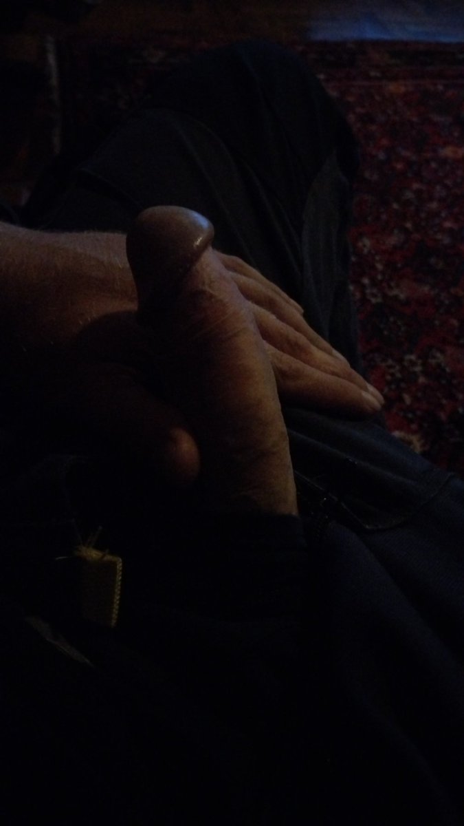 MartinRob17's tweet photo. How x has me tonight https://t.co/HlJYMtPFms
