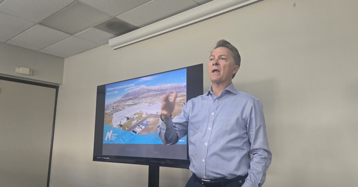 owchamber's tweet image. Last Friday’s Leadership Northern Utah (LNU) day focused on Economic Development in Ogden &amp;amp; Weber County. The group toured FedEx, Hershey’s, and Blue Diamond to see manufacturing and distribution in action! Thanks to our partners for a successful day! #LNU #EconomicDevelopment