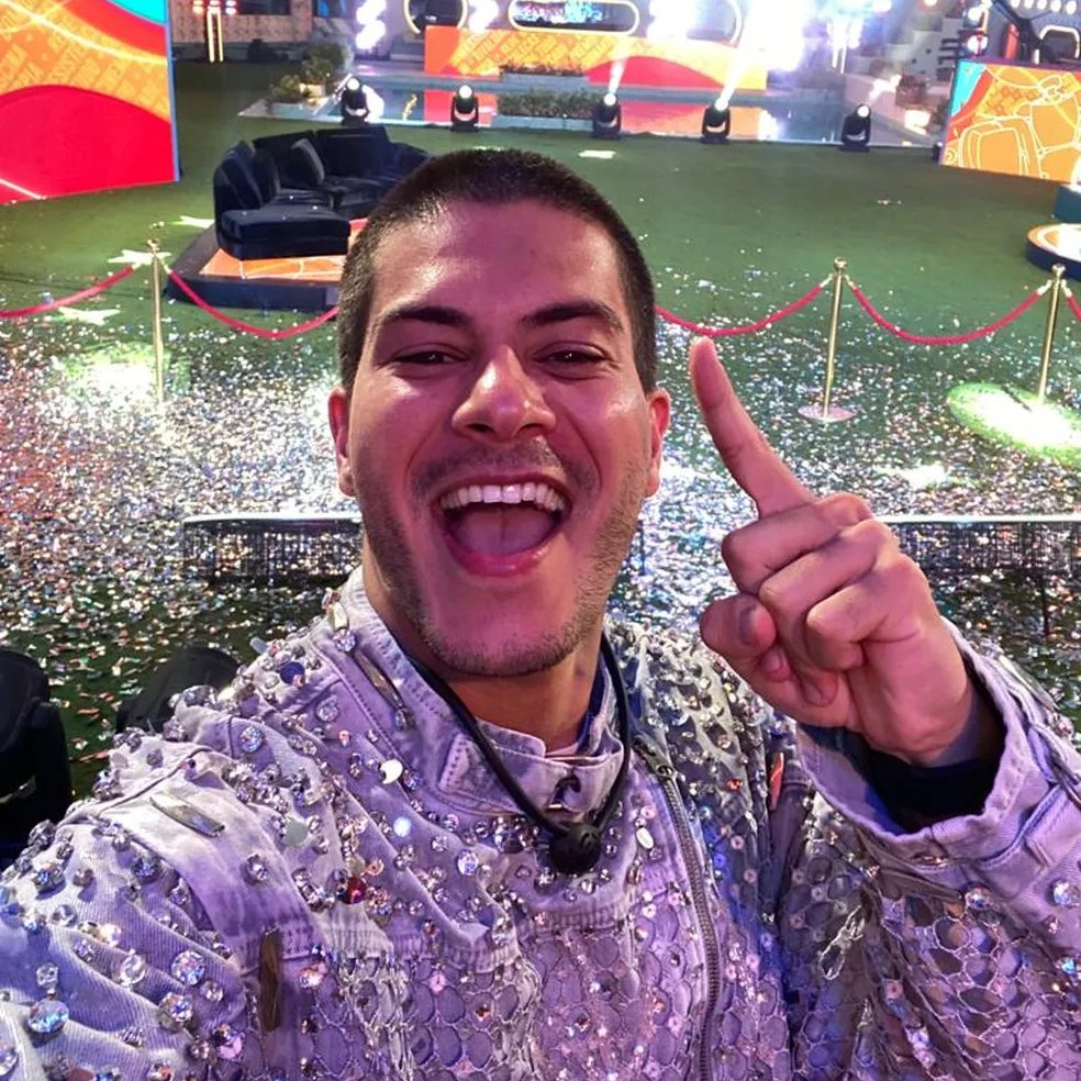 Antenados tweet media