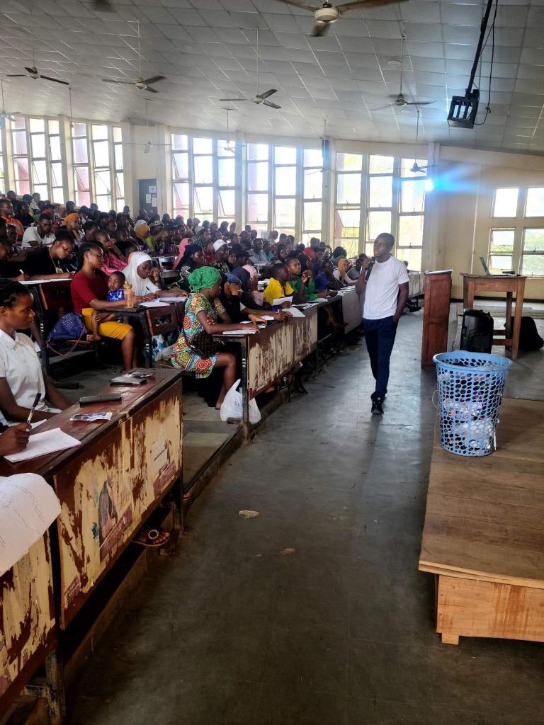 OmoAdesope tweet media