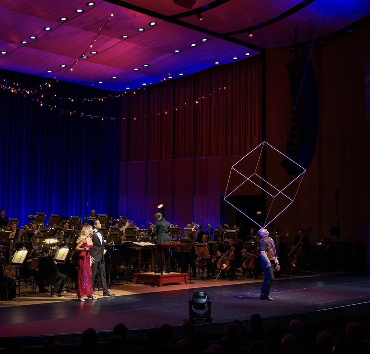Im_Just_Chloe's tweet photo. Kicking this 3 month work stretch off in Irving, Texas this Saturday, April 25th with the @irvingsymphony and @cirquedelasymphonie bringing you hits from Heart, Madonna, AC/DC and more. Come join us… I promise it’ll be worth it.

Let’s make some magic ✨ Love you all! https://t.co/kNHosI6mdf