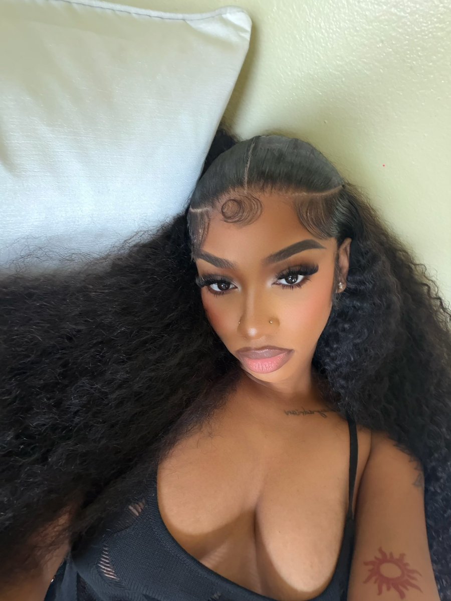 ☁️🩰 tweet media