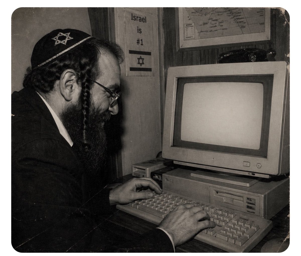 Teknokrat tweet media