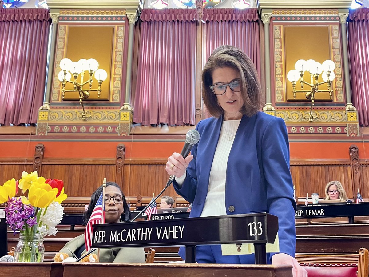 Connecticut Mirror tweet media