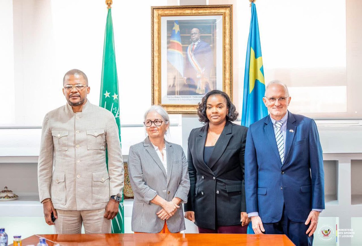 DieumerciMat's tweet photo. #RDC: Mondial 2026 : #Kinshasa prépare l’accompagnement des Léopards aux #USA 🇺🇸 et au #Canada 🇨🇦

Le ministre des Sports, @DidierBudimbu , et la vice-ministre des Affaires étrangères,  @Ayeganagato_N1, ont reçu les chargés d’affaires des ambassades américaine et canadienne… https://t.co/xecs4xHRmt