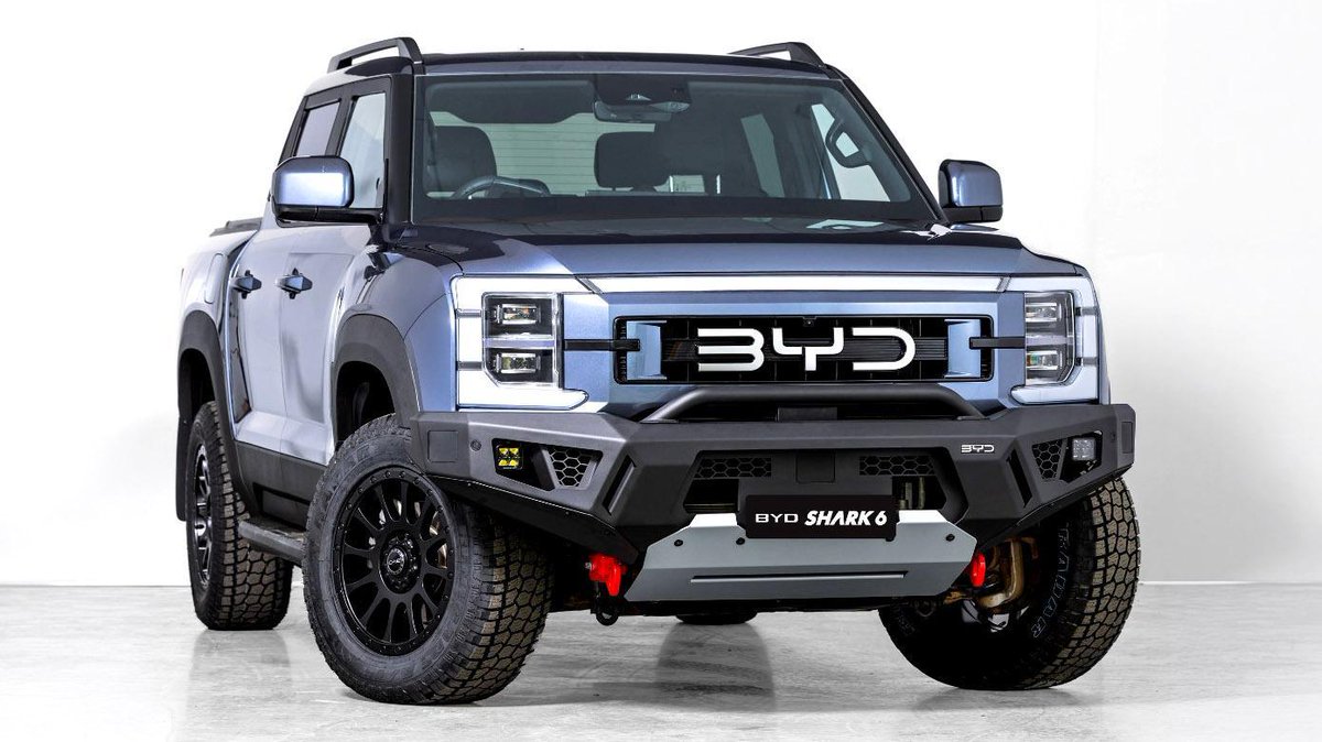 Carscoop's tweet image. BYD Already Beat Ford’s Ranger Raptor On Power. Its Own Parts Bin Could Handle The Rest #car #auto #cars carscoops.com/2026/04/byd-sh…