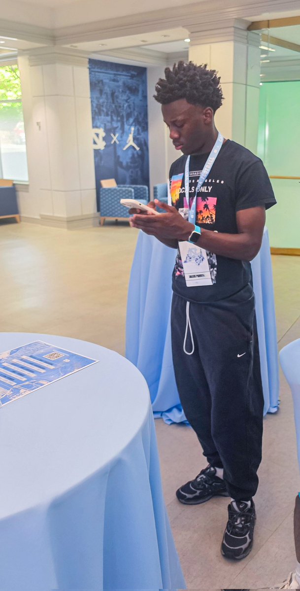JaleekP's tweet image. I've been able to go to several UNC basketball games growing up but never had the chance to experience @UNCFootball, so thanks for having me up for an #Unofficial. I enjoyed my visit. Appreciate you. @DonCallahanIC