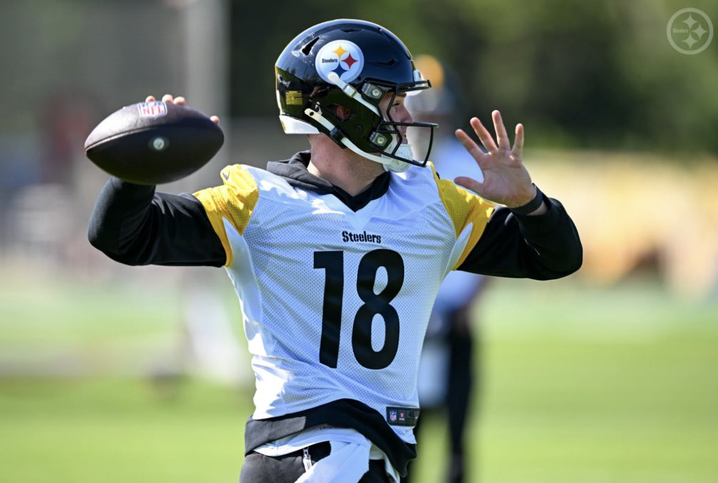 Baku 🐧 tweet media