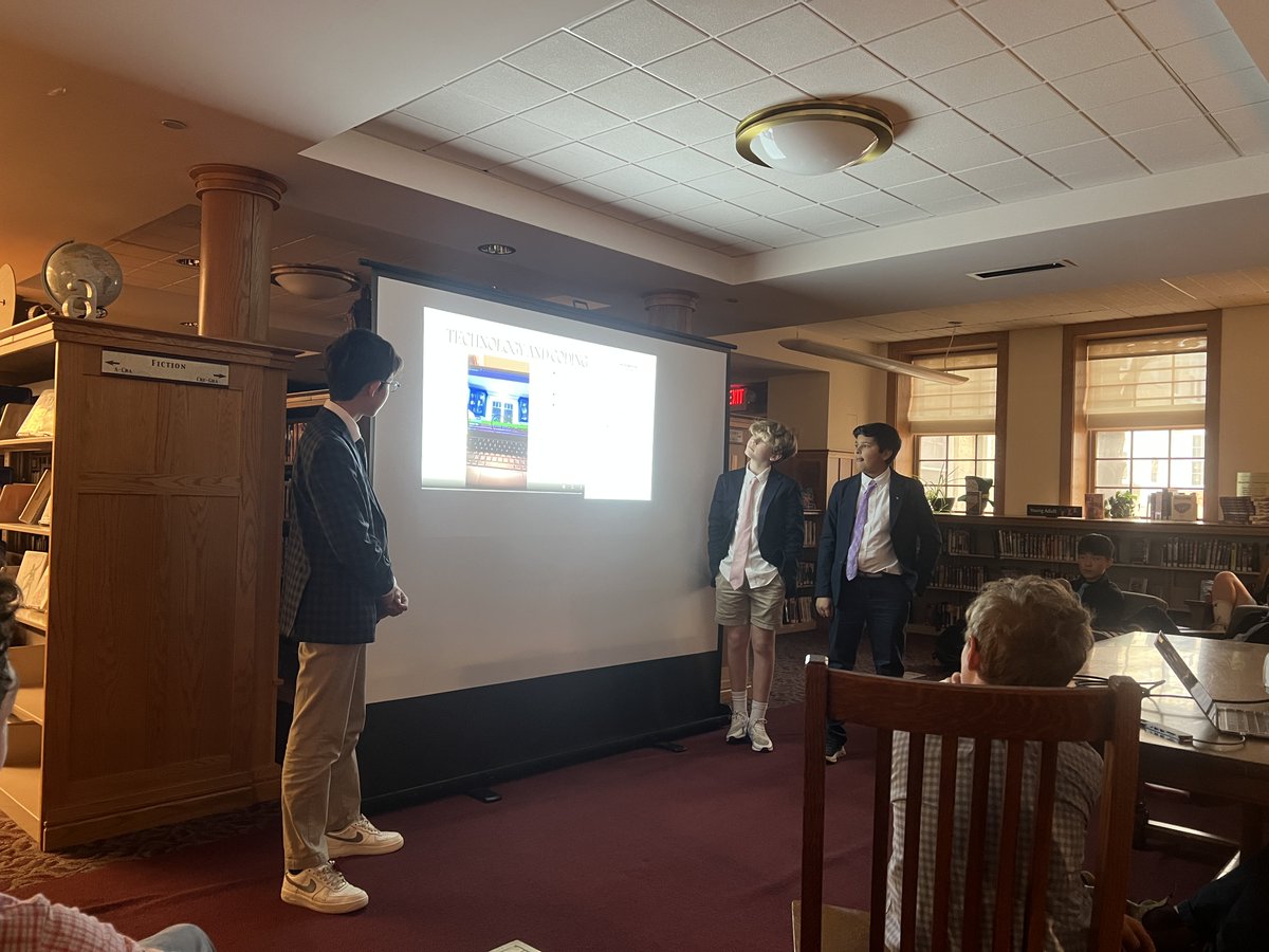 FessyiLab's tweet image. That is a wrap on the 7th-Grade cross-curricular "Environmental Justice" studio with final presentations in the Library and CCI today. #makered #makerspace #projectbasedlearning #PBL #environmentaljustice #handsonlearning #authenticlerning