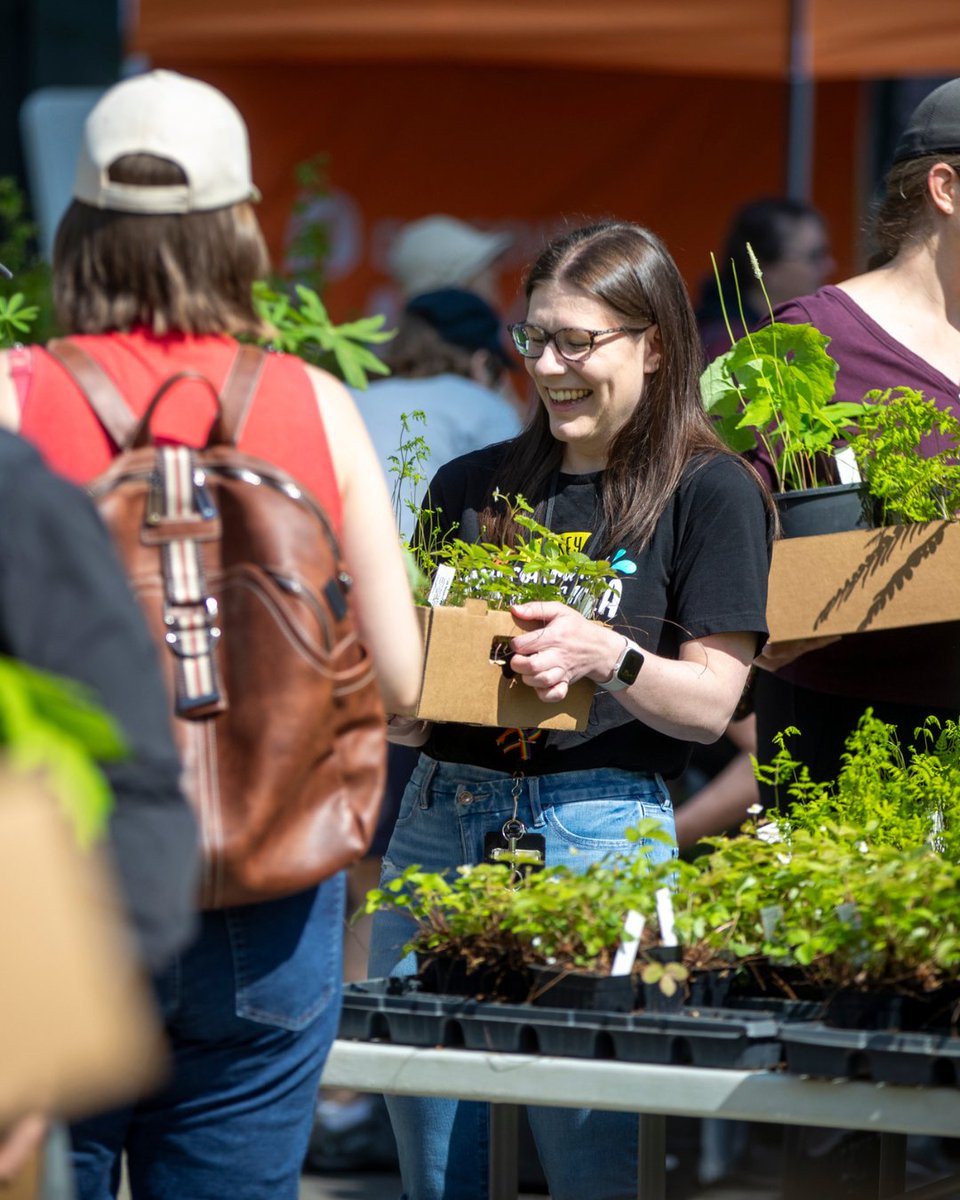 Don’t miss the Surrey Parks Plant Sale happening this Saturday, April 25 at Surrey Civic Plaza 🌍 Check the list of plants on our website: partyfortheplanet.ca/surrey-parks-p…
