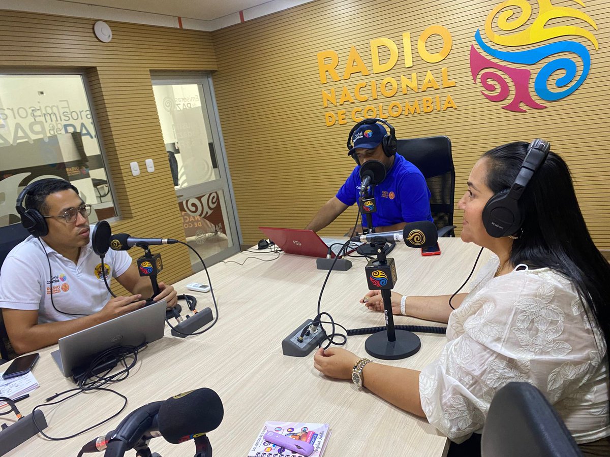 Radio Nacional CO tweet media