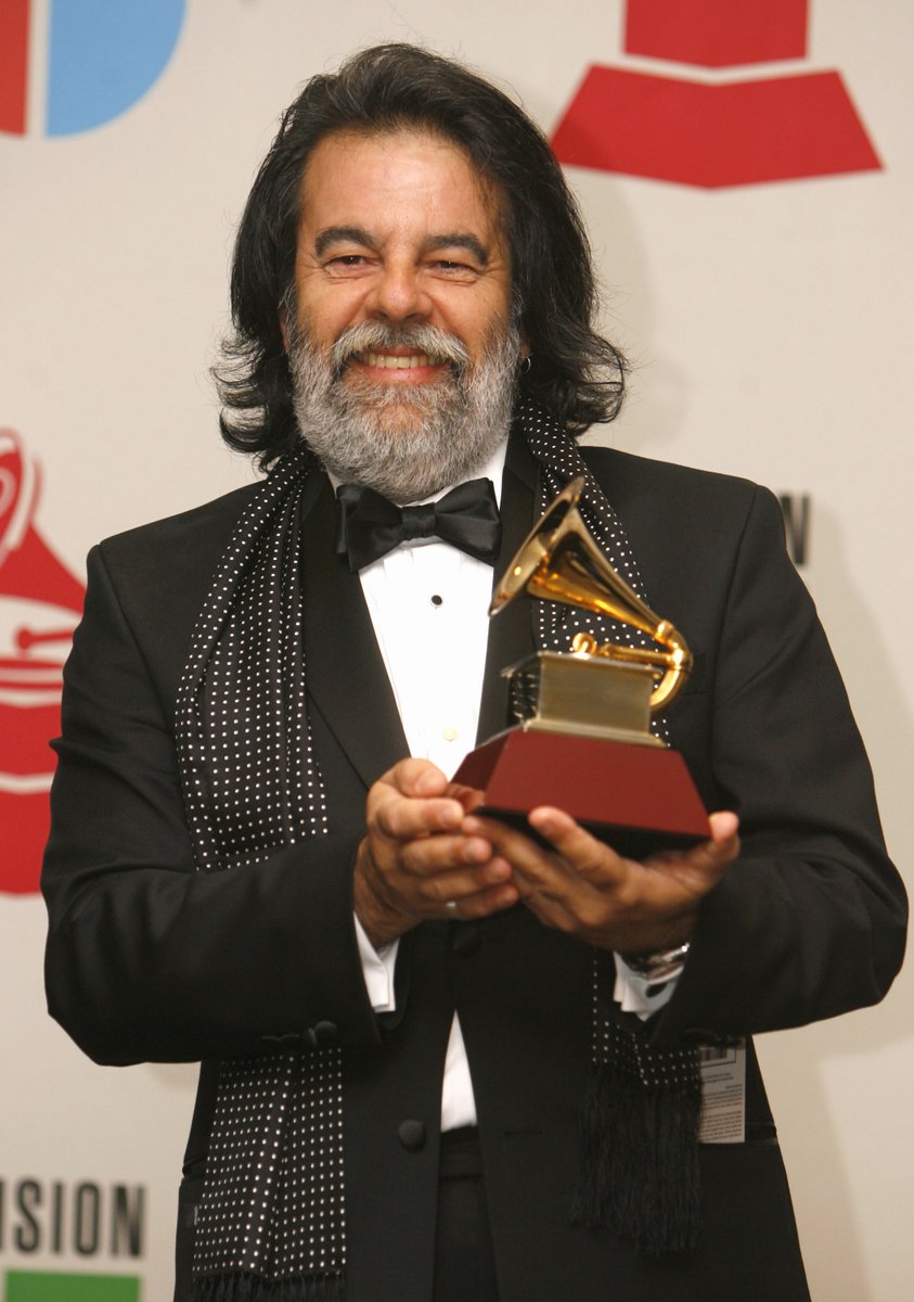 The Latin Recording Academy / Latin GRAMMYs tweet media