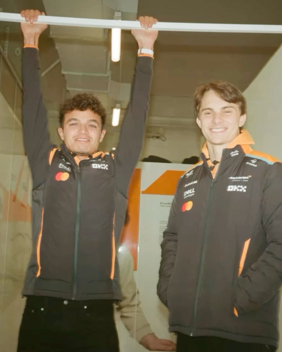 veilmntic's tweet image. ᝰ.ᐟ armin x mclaren
fanboy do jenson button por isso começou a torcer pra mclaren, hoje fã do oscar piastri, vive no #f1twt brigando por causa dele, ano passado chorou real quando ele perdeu a liderança do campeonato e até hoje acredita que sabotaram o oscar