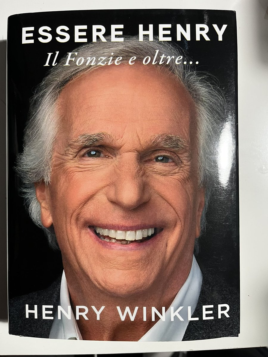 andreaciaffa's tweet photo. The wonderful story of @hwinkler4real , told in this beautiful book. The Italian edition—a must-read. https://t.co/BRbR9eWVk0