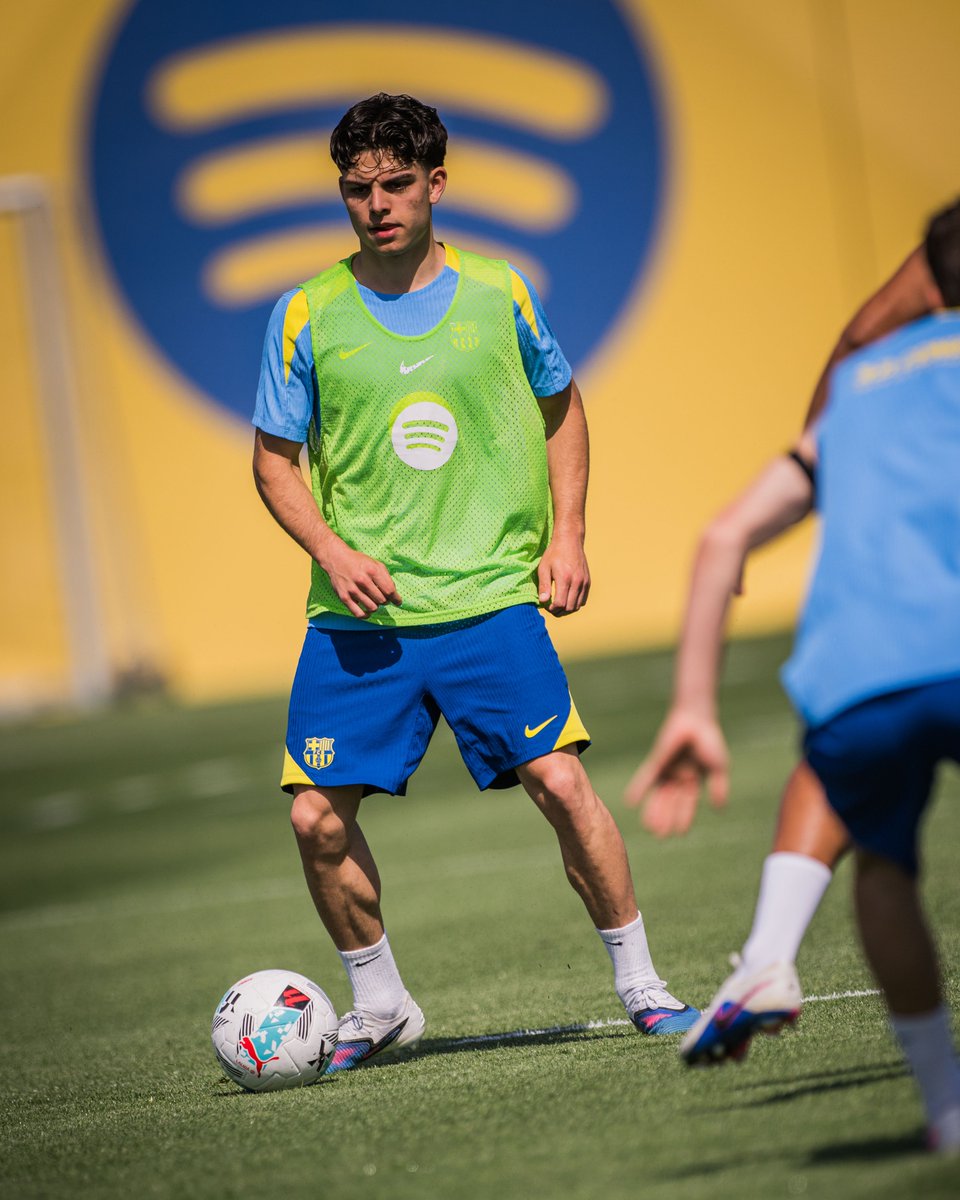 fcbarcelona_br's tweet image. 👊 Preparados para um novo desafio na #LaLiga. 🔵🔴

🔜 #BarçaCelta