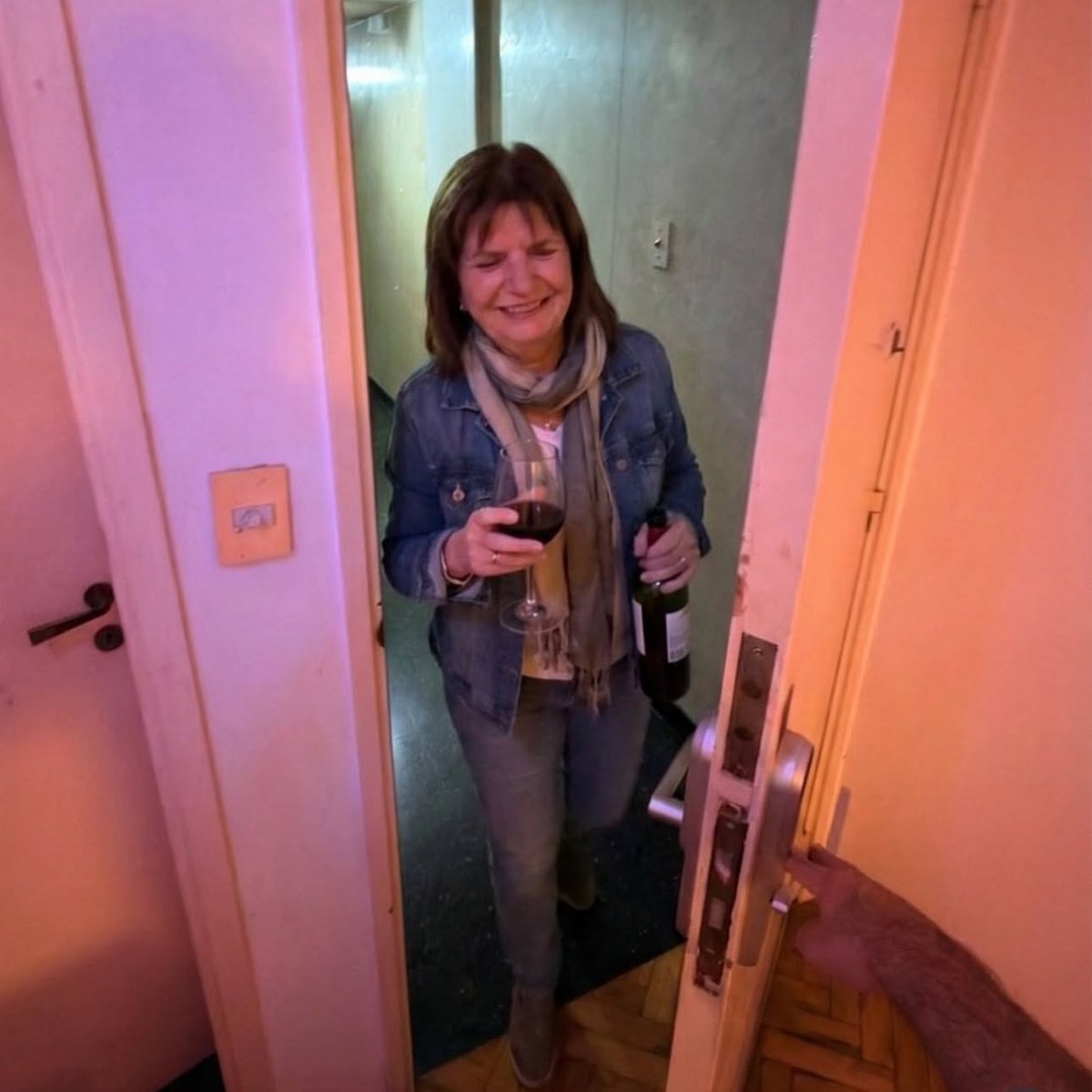 carolina tweet media