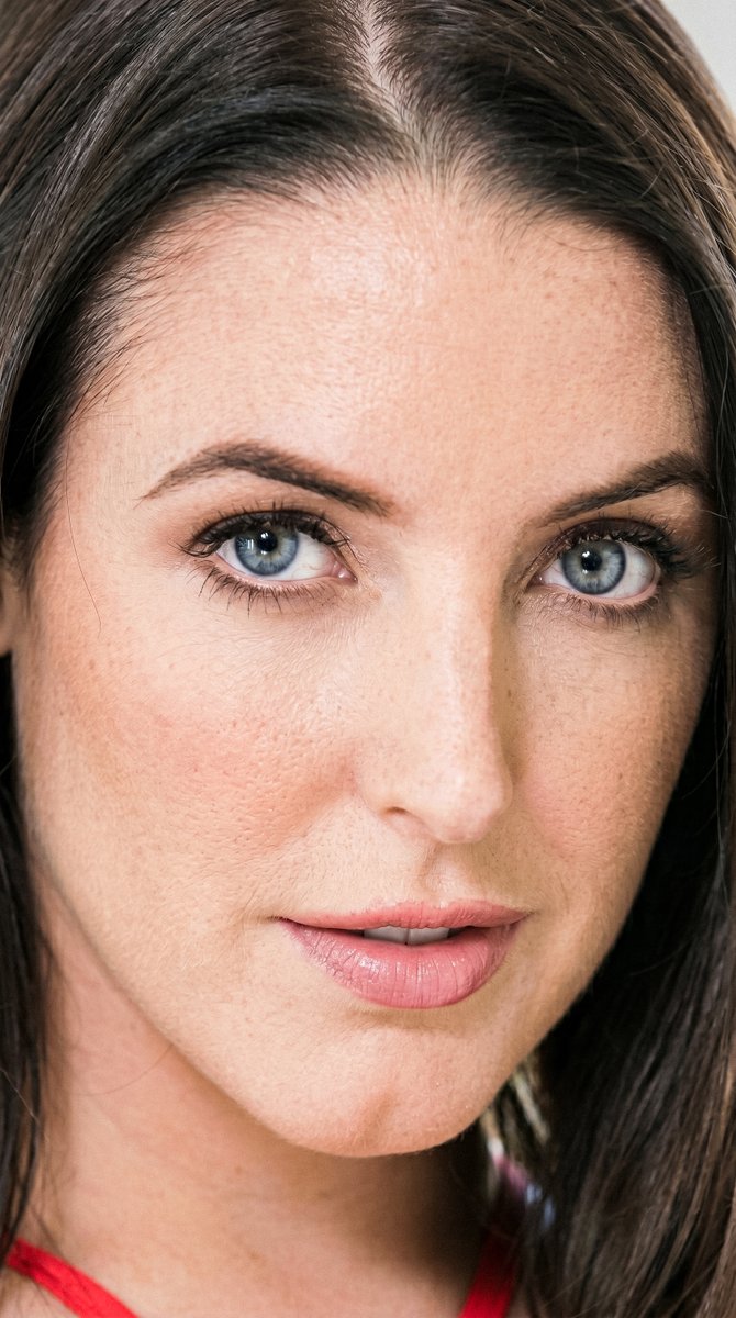 UHQ TWEETS tweet media