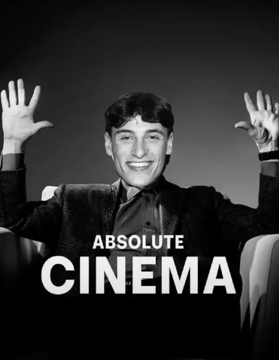 Scott Bain💙😍 tweet media