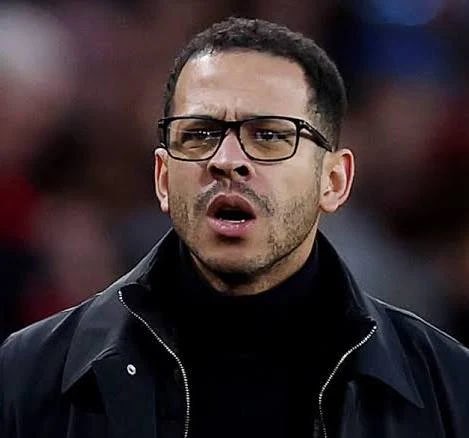 Is  Rosenior going down as the worse Chelsea Coach 
#chelsea #premierleague